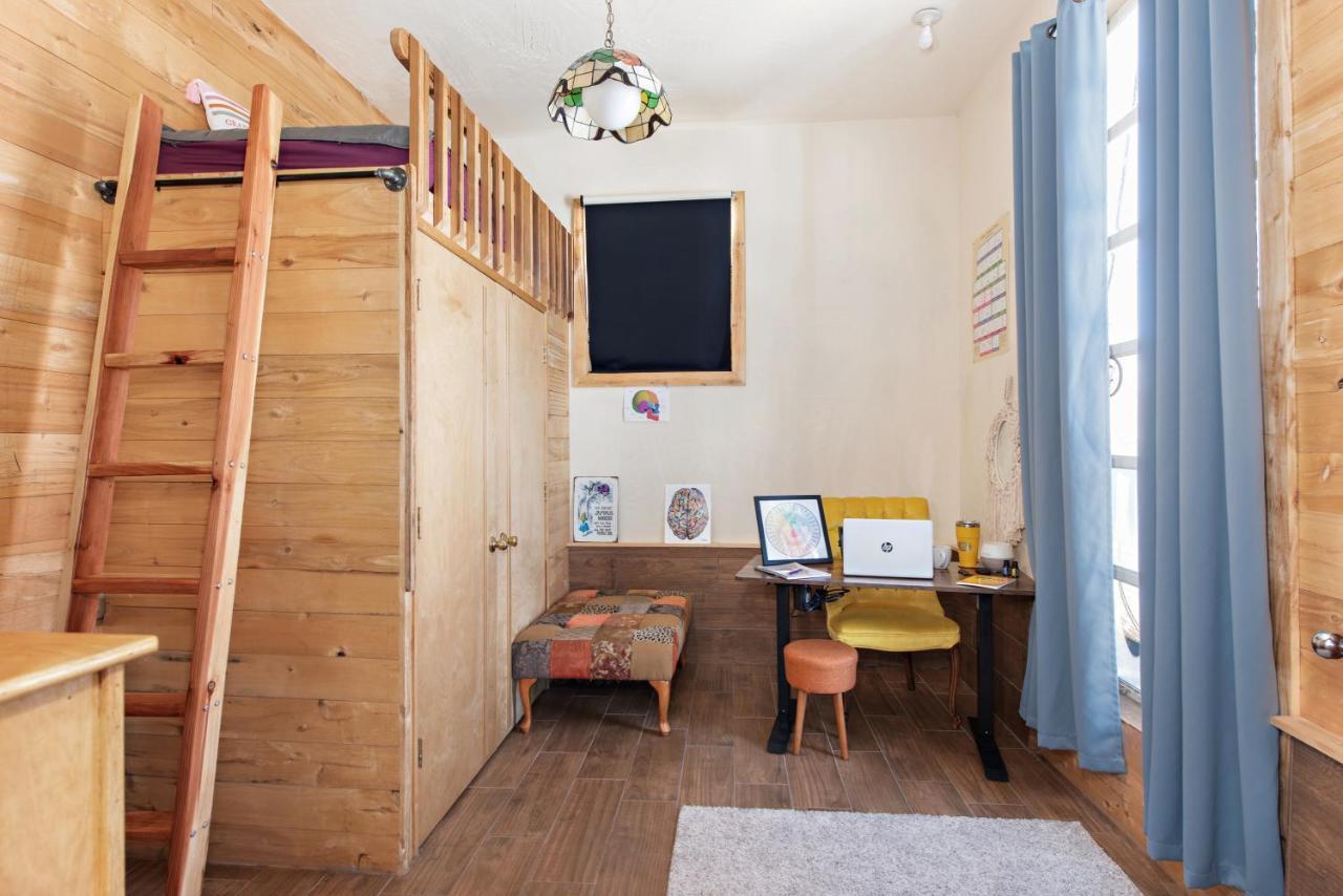 גלנווד ספרינגס Wanderer Studio, An Off Grid Mountain Guest Studio With Fantastic Views מראה חיצוני תמונה